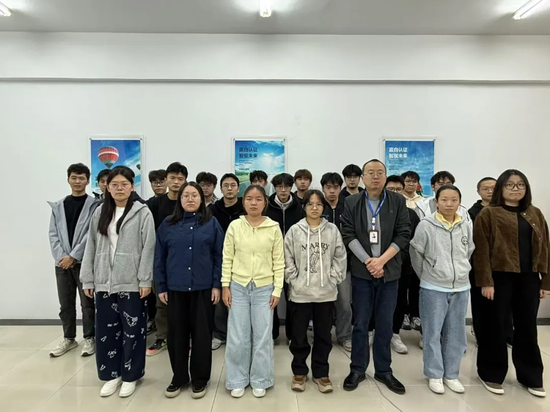 【近期結(jié)班留影】時(shí)光會(huì)定格此刻，但夢(mèng)想永